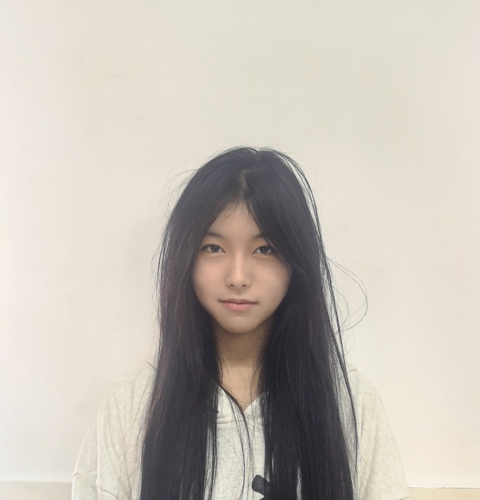 胡佳欣.png
