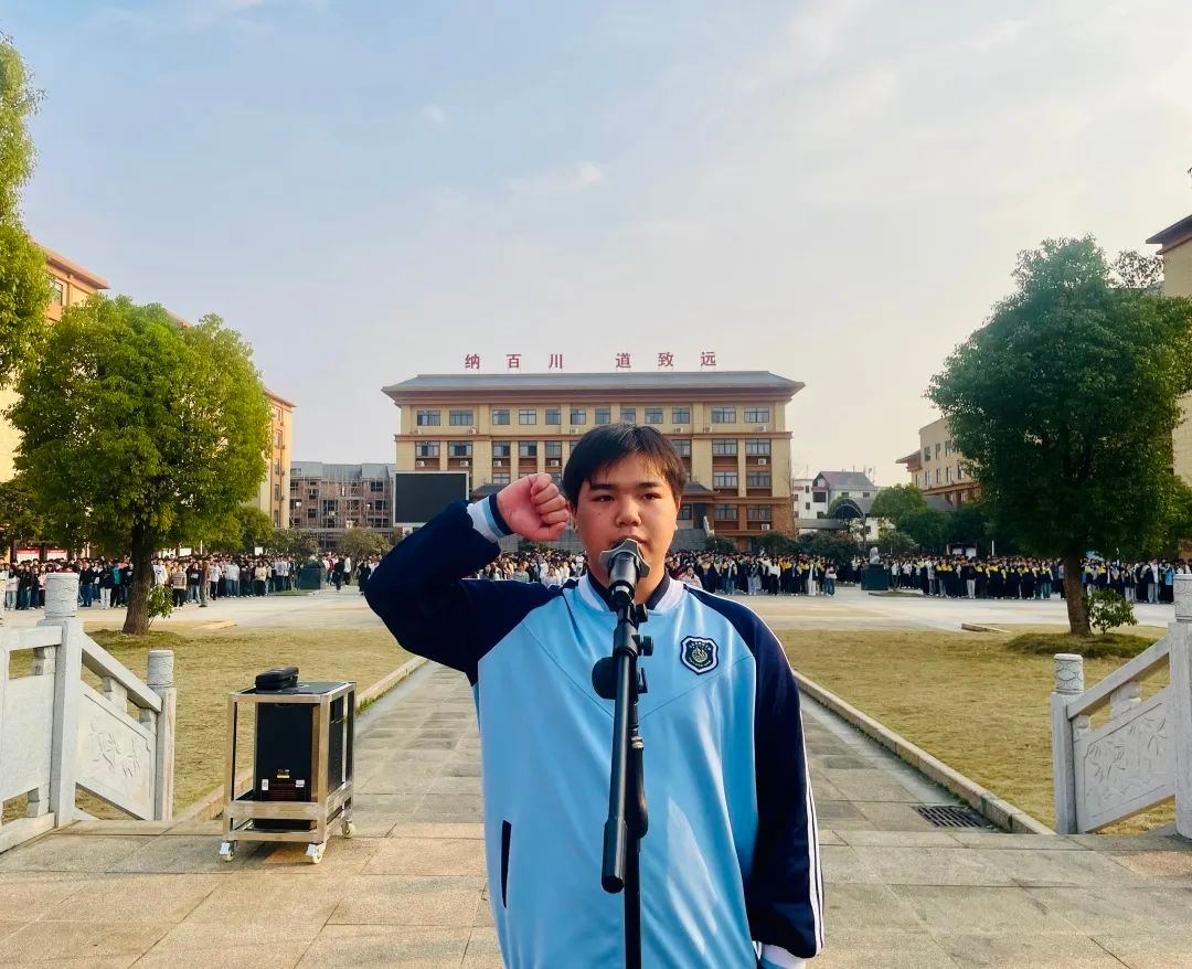 刘登宇.jpg