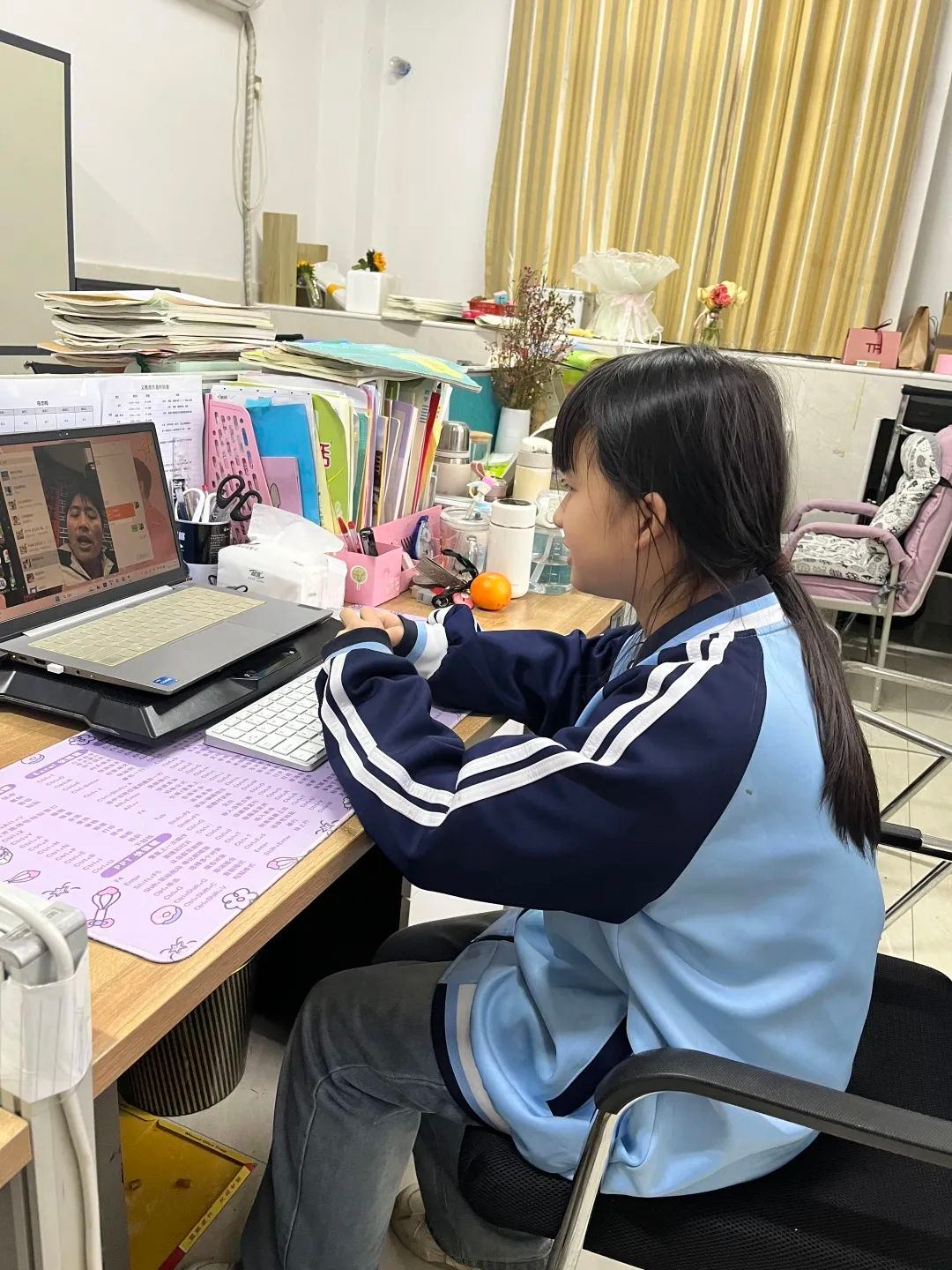 连线03.jpg