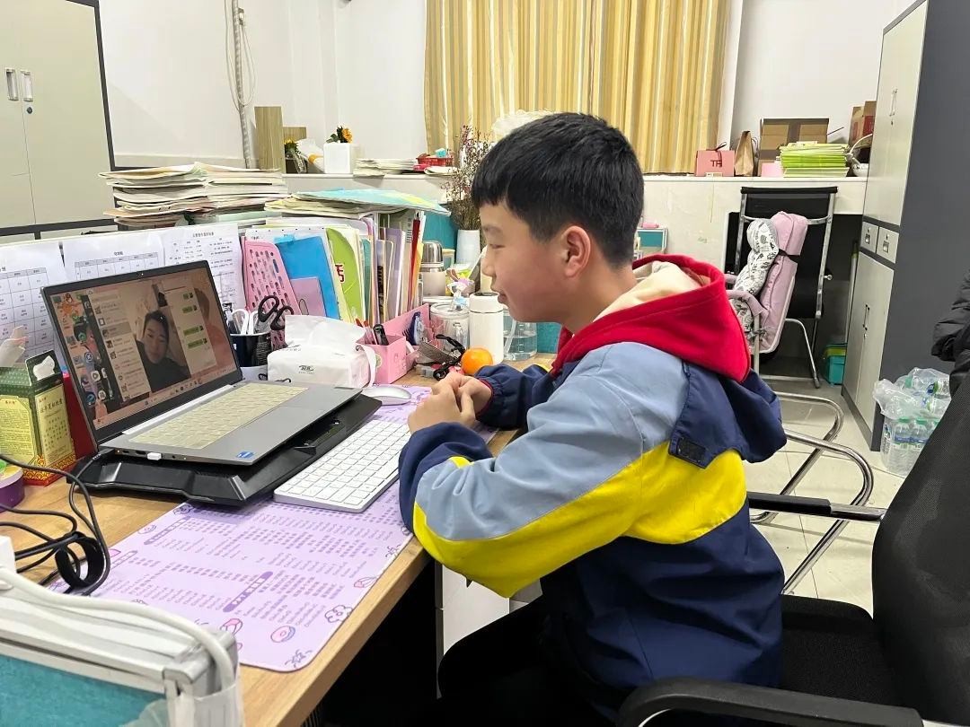 连线04.jpg